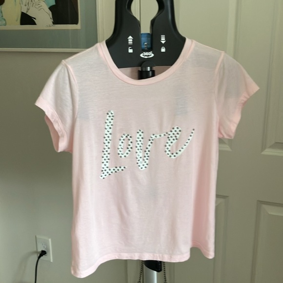 Victoria’s Secret S/P baby pink tee love graphic minor damage super cute n comfy - Picture 9 of 10